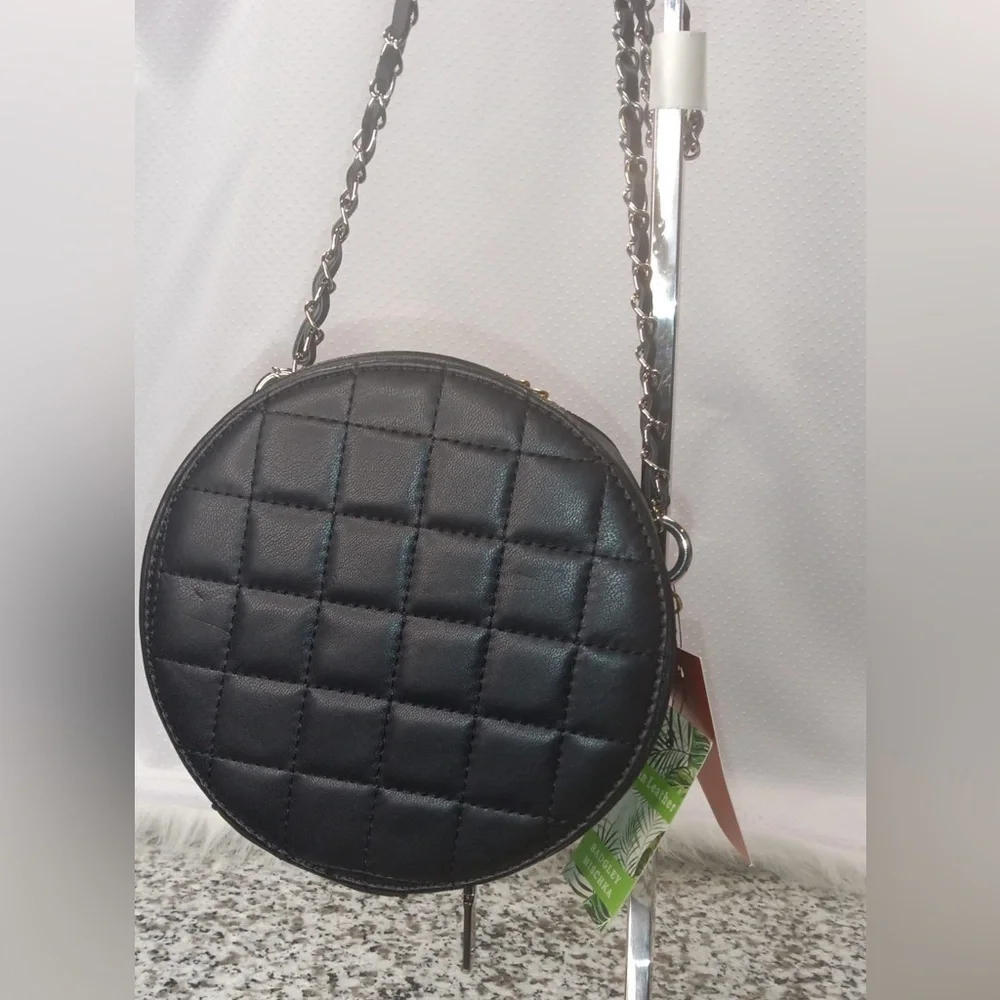 NWT Badgley Mischka Round Quilted Pearl Studded Small Black Crossbody Bag